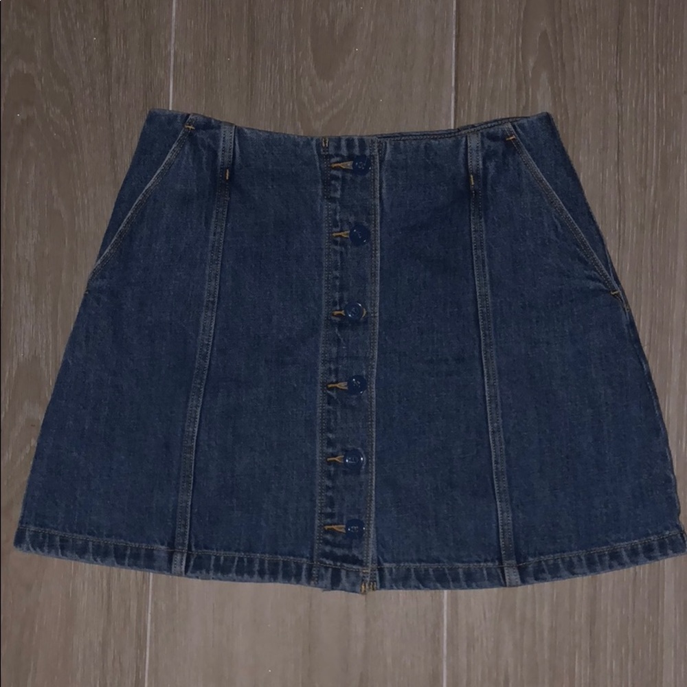 Aritzia Wilfred Mini Denim Skirt w/ front buttons